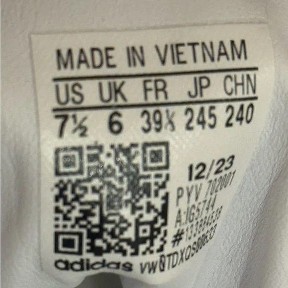 adidas samba White and Black Athletic Shoes - Picture 2 of 6